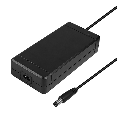 Adapter mocy 200 W